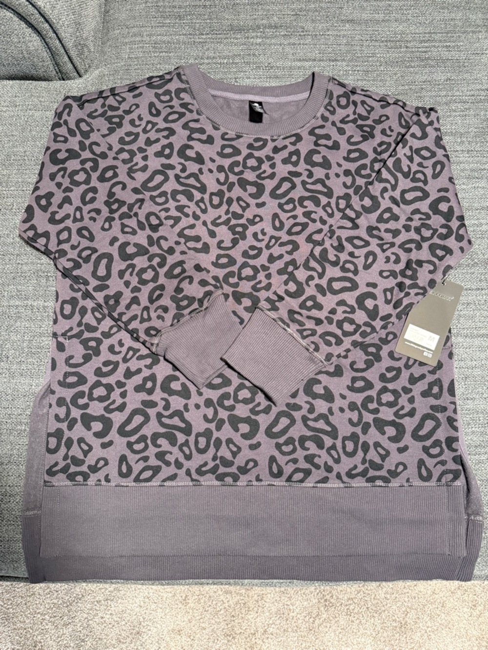 NWT! 90 Degree by Reflex Leopard Print Pullover Sweatshirt